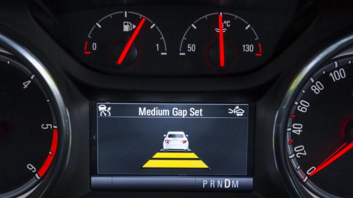 Πως λειτουργούν τα Cruise Control και Adaptive Cruise Control; 